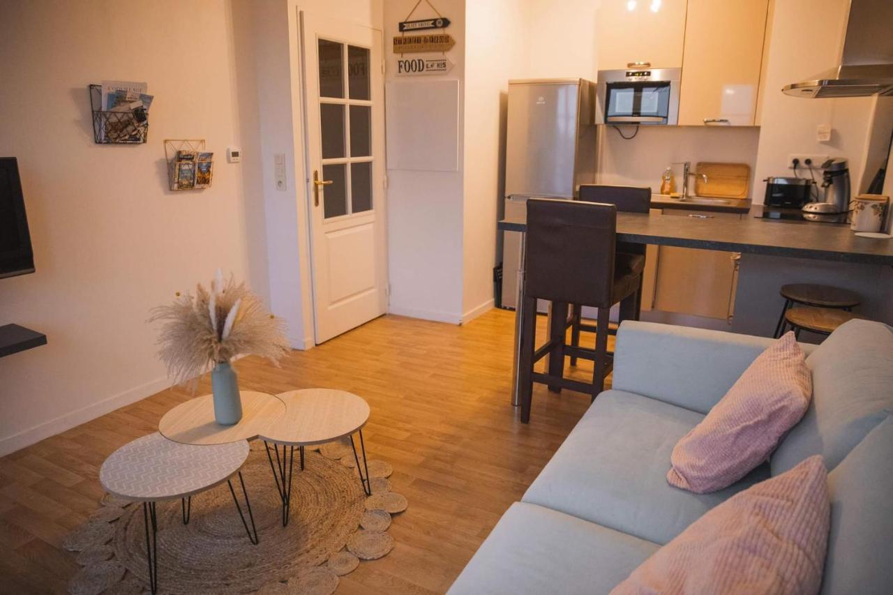 Au Reflet Du Pont Apartment La Rivière-Saint-Sauveur Екстериор снимка